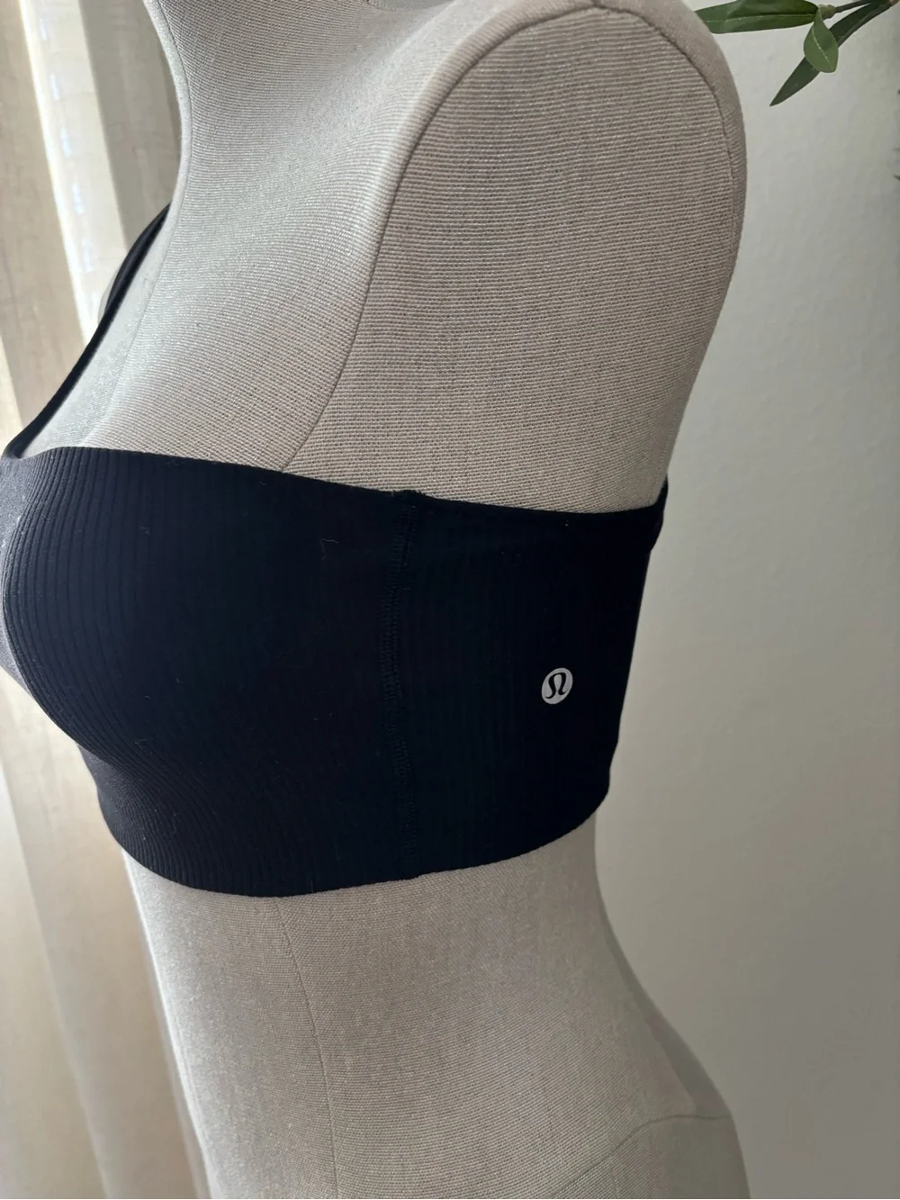 Lululemon Ribbed Nulu Asymmetrical Yoga Bra sz 8